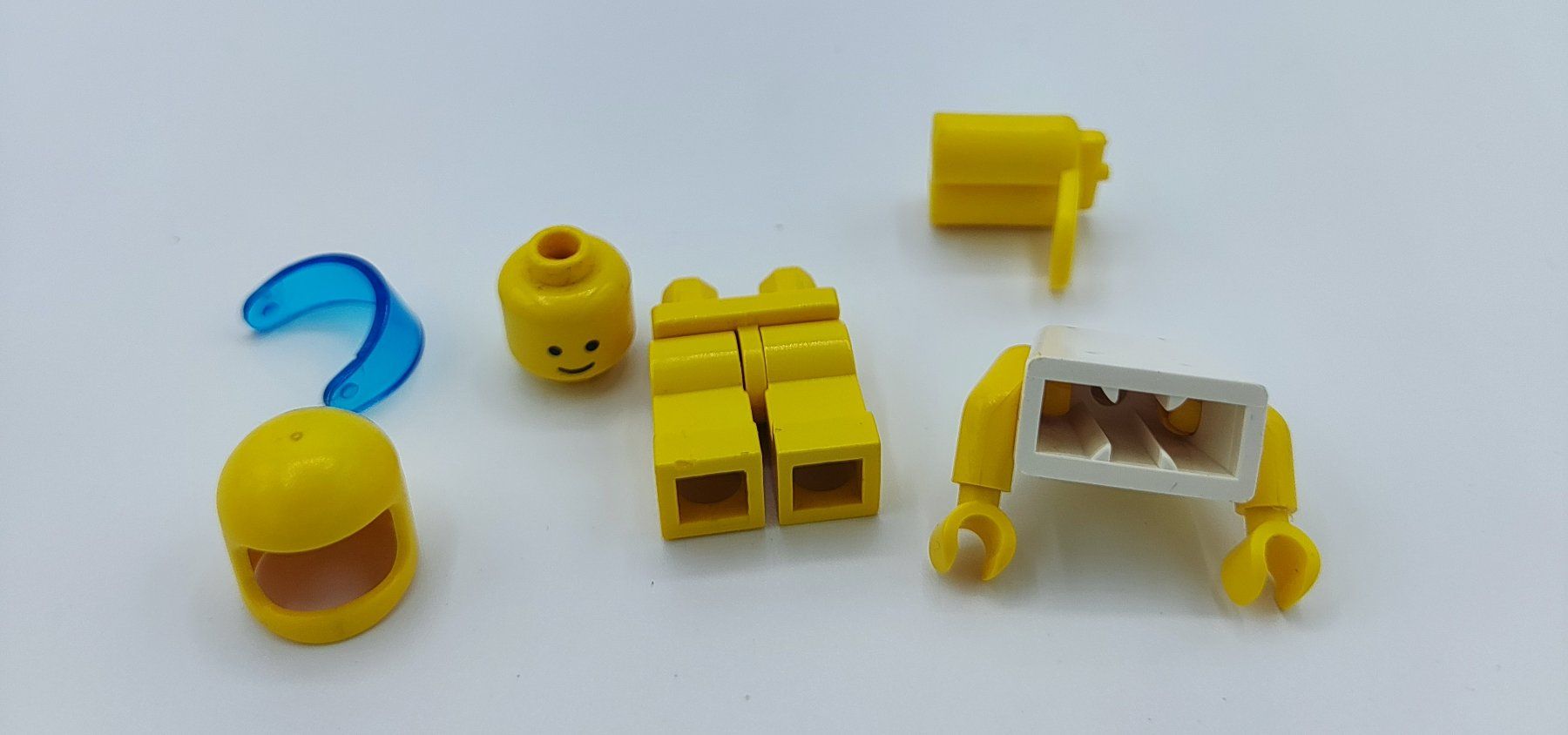 Lego Kit di costruzioni: Lego Space Futuron - Yellow sp016 – Usato da Schlatt TG venduto da AndrTra 1