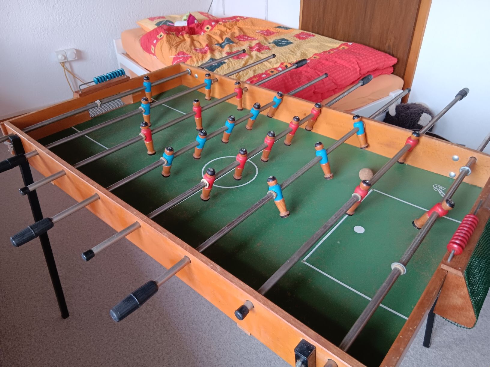 Giocattoli: Tischfussballkasten gebraucht – Usato da St.Pantaleon venduto da Frafi 1