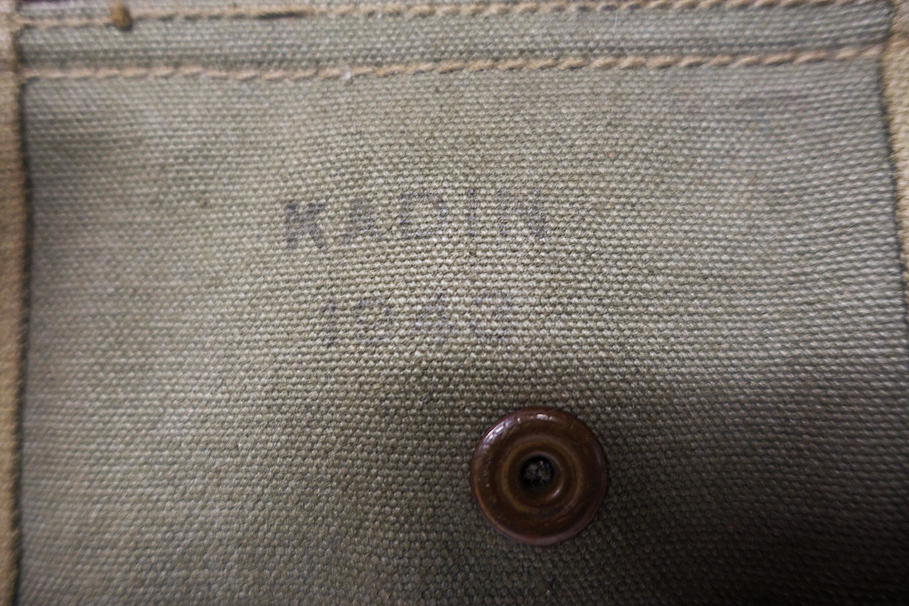 Uniformes: US Army Patronentasche Ammo Pouch 2.WK – D'occasion à Kappelen par Marmoe 4