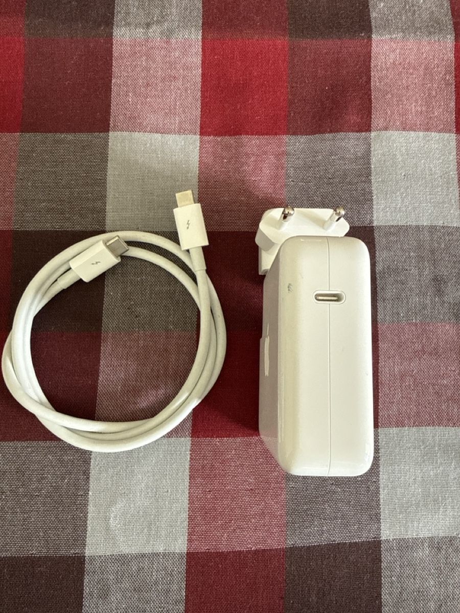 Apple Chargeur: Apple 67W USB-C Power Adapter – D'occasion à Zürich par sha_vw65 5