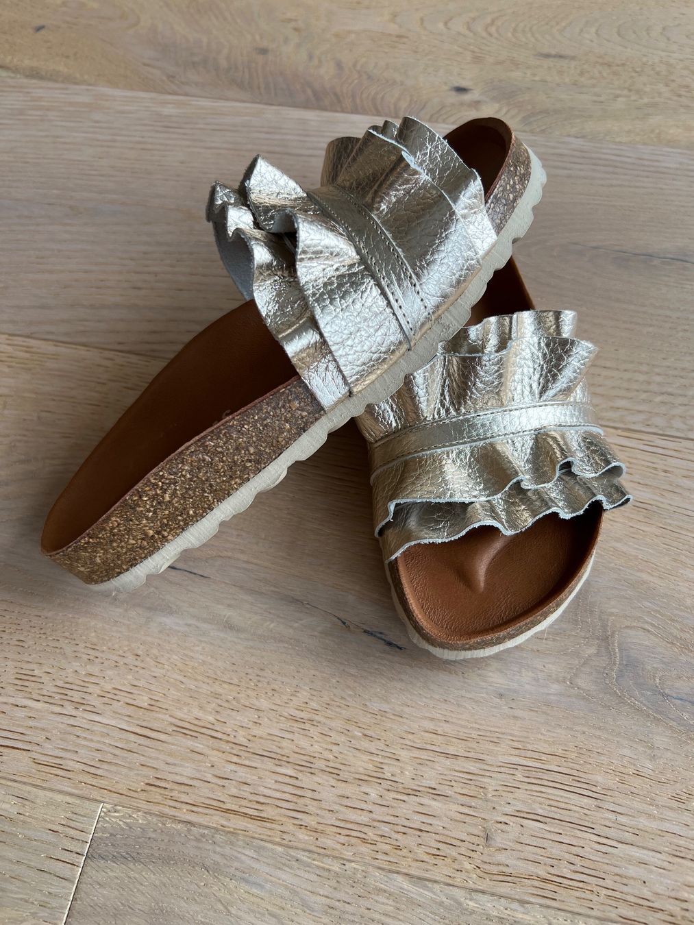 Chaussures femmes: Verbenas Slippers gold Gr. 36 – Neuf (Voir description) à Meilen par Masupilamy 2