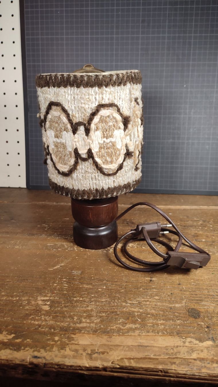 Lampen: Wunderschöne alte Retro Lampe E27 – Gebraucht aus Gelterkinden von MYSTOREFORYOU4460 4