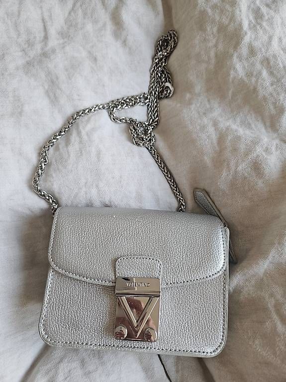 Borse da donna: Tasche Valentino  – Usato da Bülach venduto da fro_rrm5