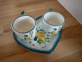 2 Espresso Tassen mit Herz Teller / Blumen Motiv