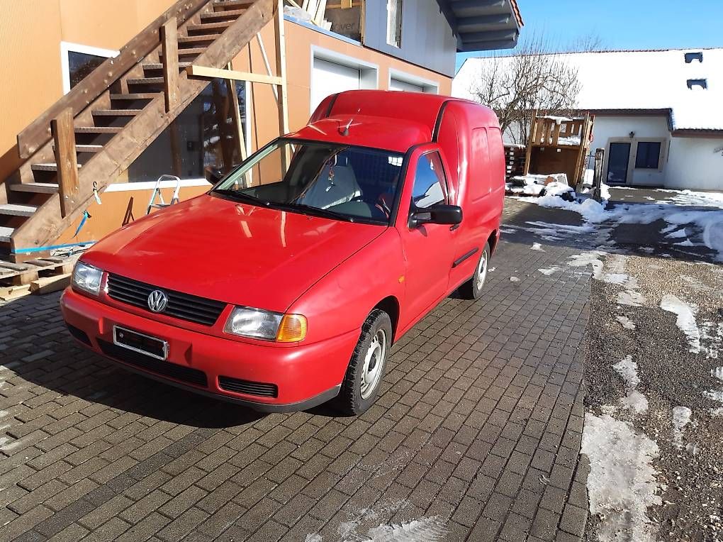Véhicules utilitaires: VW Caddy expertisé/ an MFK – D'occasion à Les Reussilles par clior3