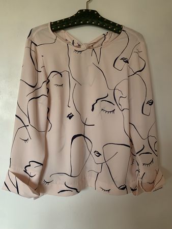 Phase Eight, Blouse motif visages, taille 38, élégante✨