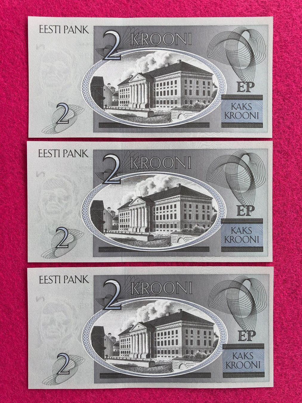 Banconote: Estland 2006 - 3 x 2 Krooni UNC – Nuovo e nell'imballaggio originale da Pfäffikon SZ venduto da Sieben77 2