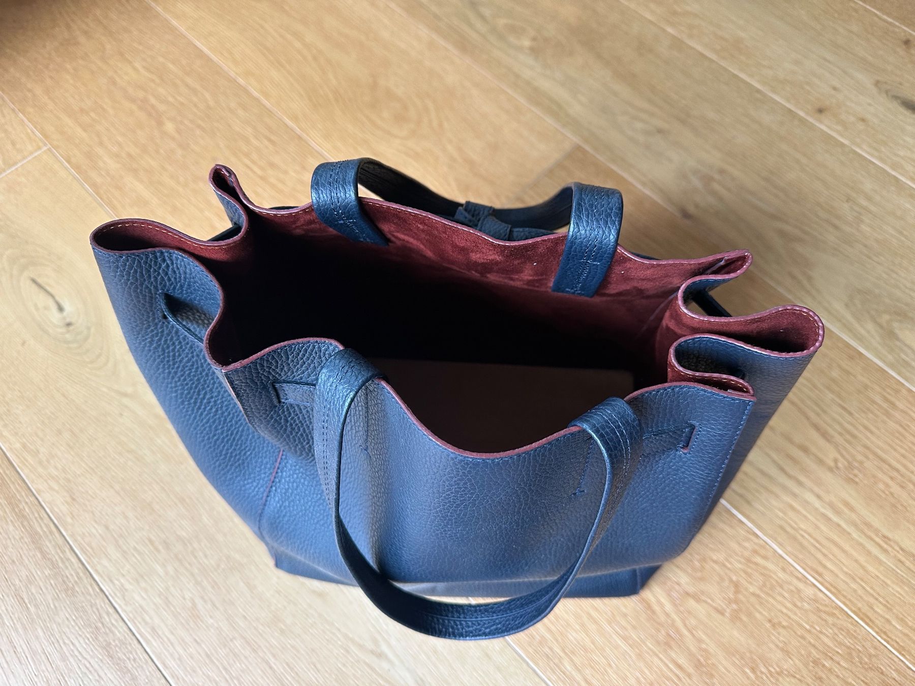 Borse da donna: Schöne Ledertasche dunkelblau wie neu – Usato da Kilchberg ZH venduto da Roemsch 3