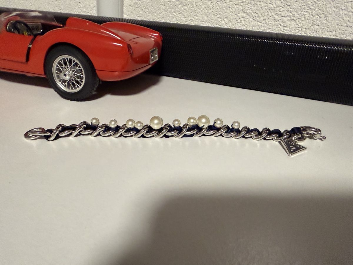 Guess Bracciali & Braccialetti: Armband – Usato da Niederdorf venduto da noe_7fnn