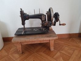 Antike Nähmaschine. Hebel Nähmaschine