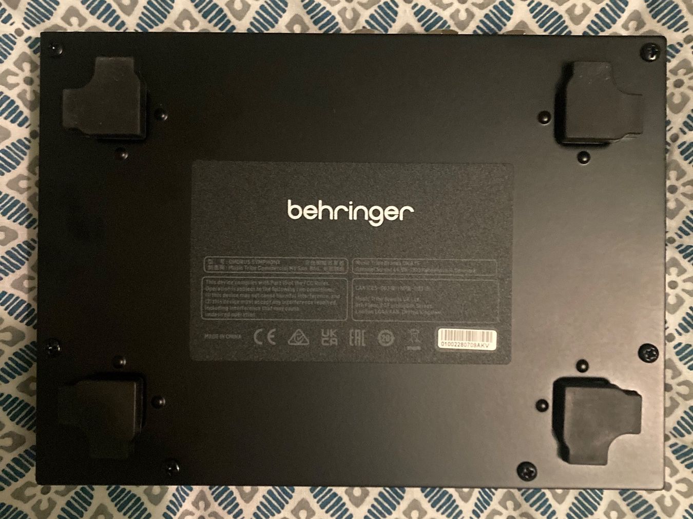 Instruments de musique: Behringer Chorus Symphony – D'occasion à Lausanne par lau_n9jn 1