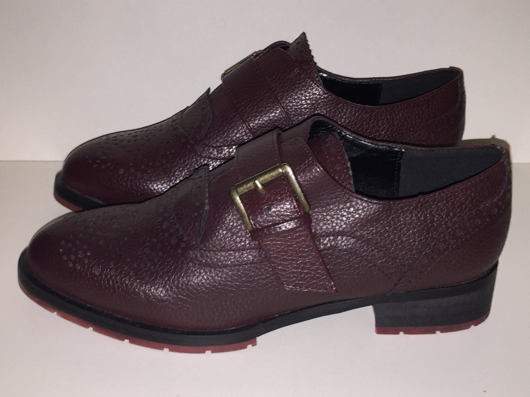 Scarpe da donna: MIRIADE Chaussures / Schuhe Pointure / Nummer 37 – Usato da Cossonay-ville venduto da Super-Price-Quality 2