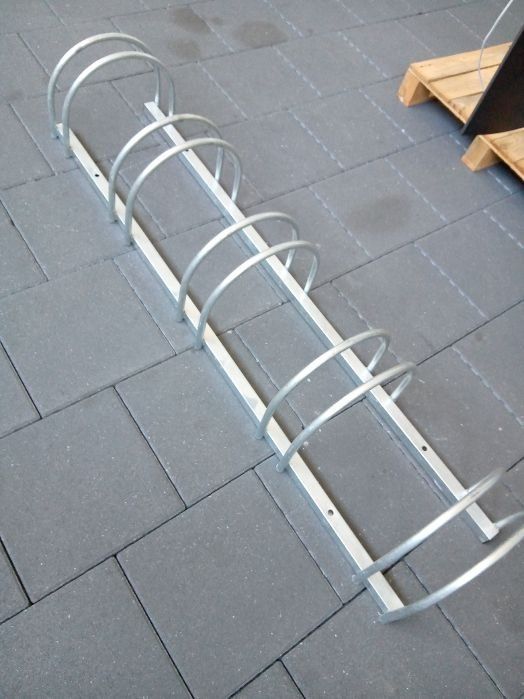 Cavalletti per biciclette: Veloständer 5er, ab 1.- – Usato da Lostorf venduto da Exexs