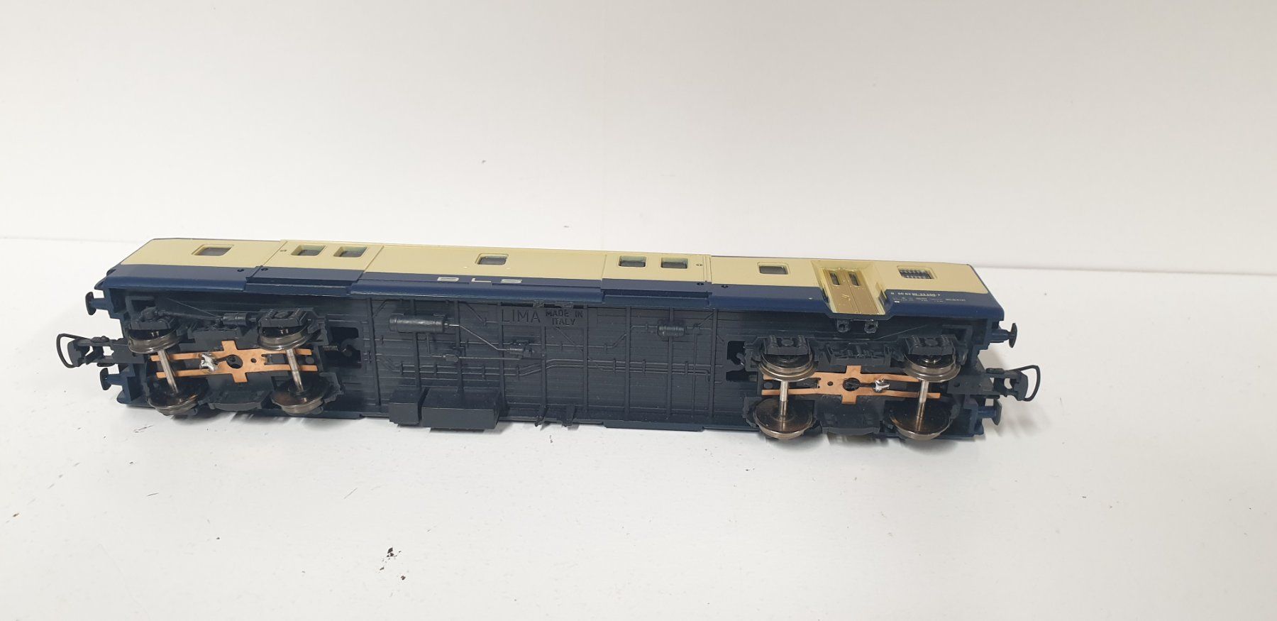 Lima Modelleisenbahnen: Lima BLS Gepäckwagen H0/DC – Gebraucht aus Geroldswil von TopTrain54 4