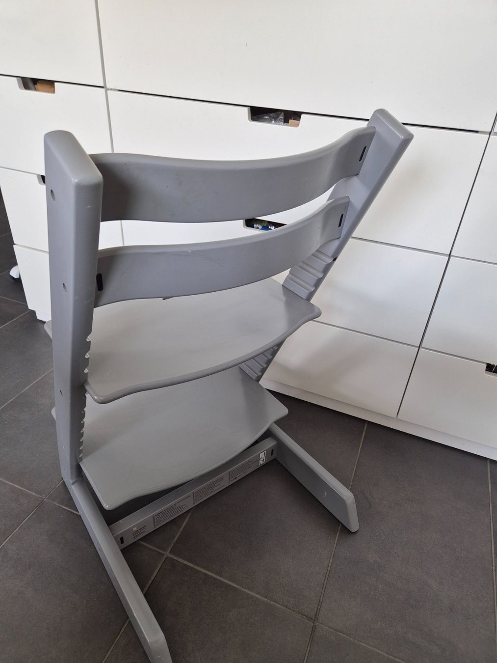 Stokke Hochstühle: STOKKE Tripp Trapp Hochstuhl grau – Gebraucht aus Aarburg von NDK 3