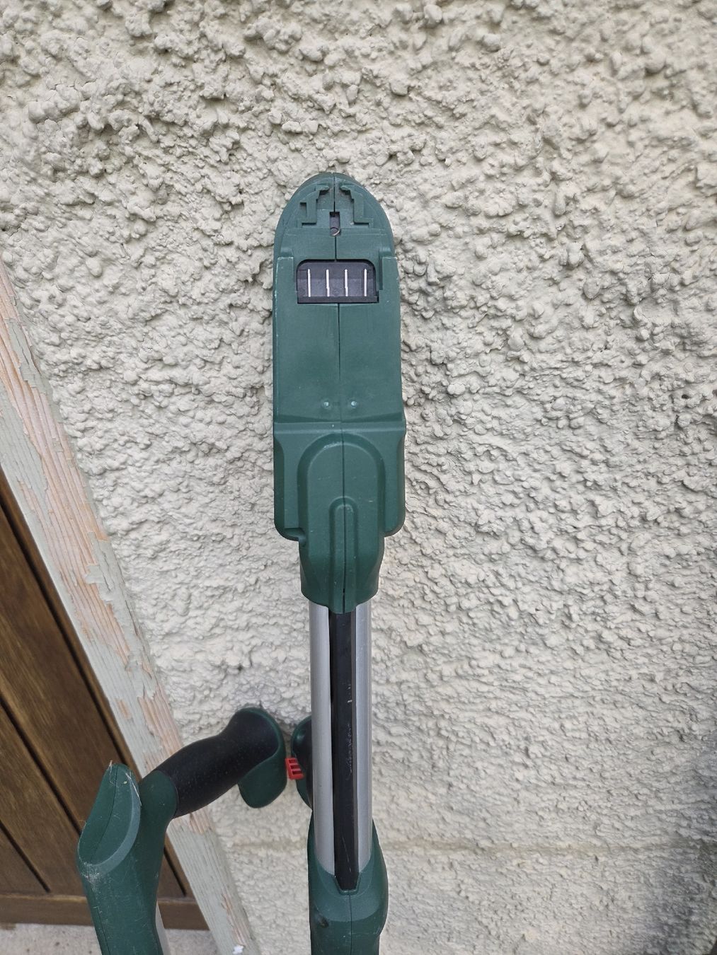 Bosch Alle Werkzeuge: Bosch Akku-Trimmer UniversalGrassCut 18V-26 – Gebraucht aus Horgen von Toba_rmf 6