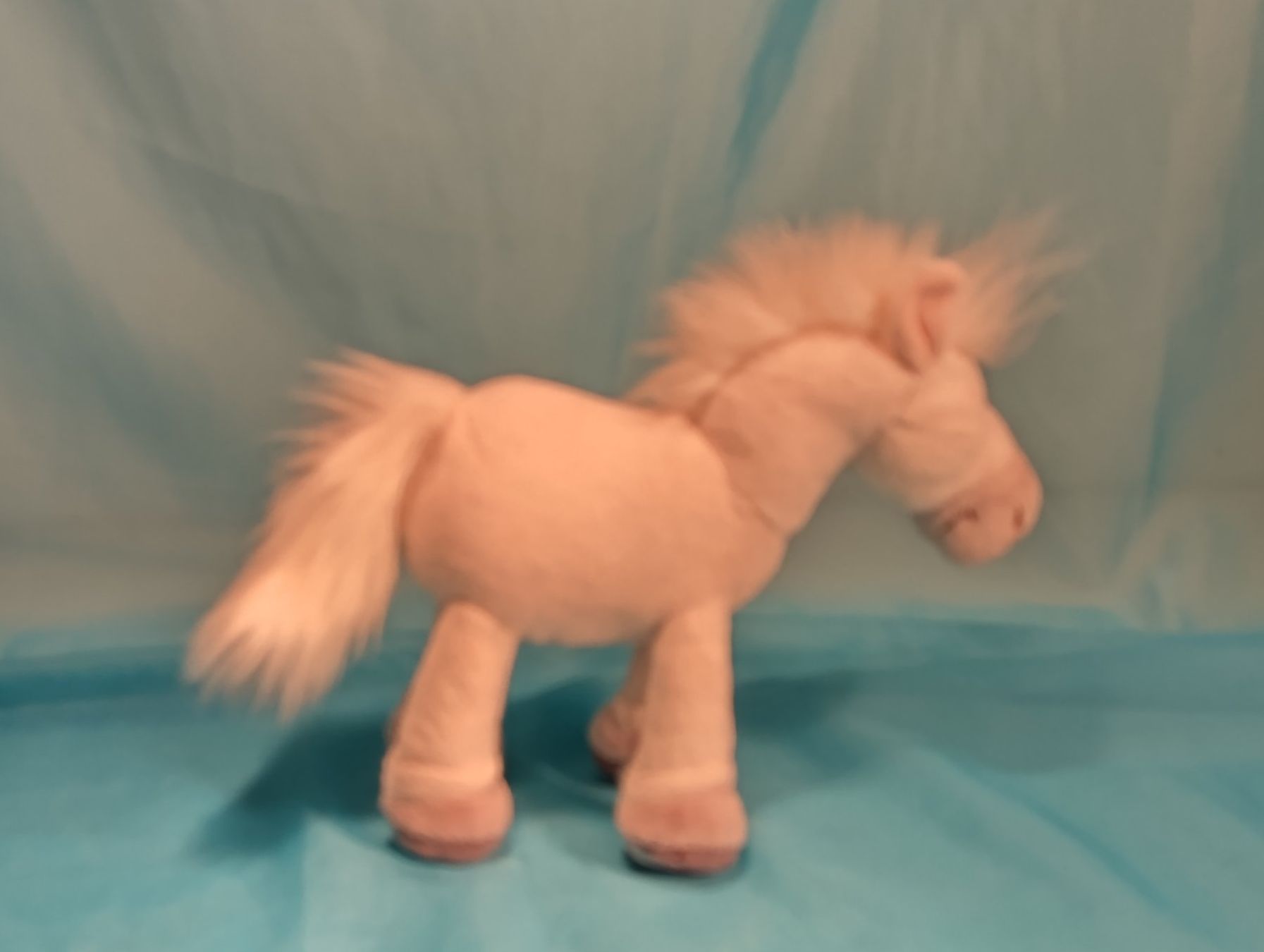 Nici Giocattoli: NICI Pferd, Schimmel, L: 25cm – Usato da Bellach venduto da JingleCherry 2