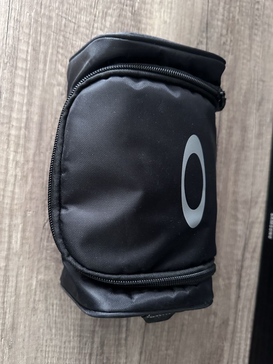 Sony Appareil photo: Sony Alpha SLT-A58 Digital Camera with Lens and Case! – D'occasion à Pratteln par Besliu.Claudiu 6