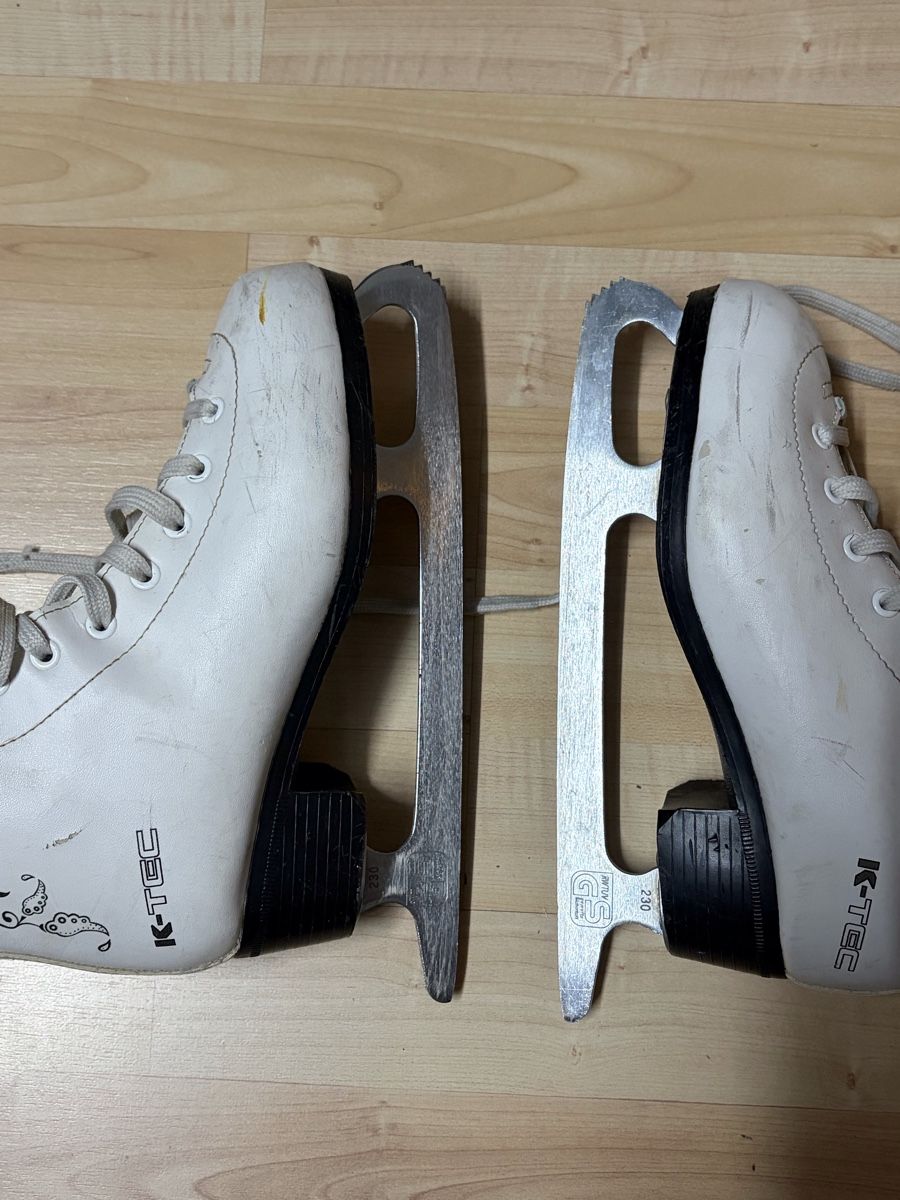 Pattini da ghiaccio: Schlittschuhe Grösse 35 – Usato da Granges-Paccot venduto da LWaeber 1