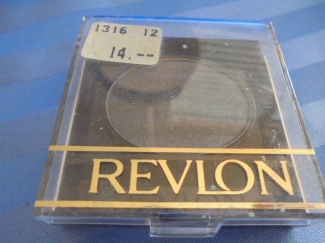 Make-up: REVLON Lidschatten BLACK DIAMOND – Neu (gemäss Beschreibung) aus Hinwil von Glasperlen