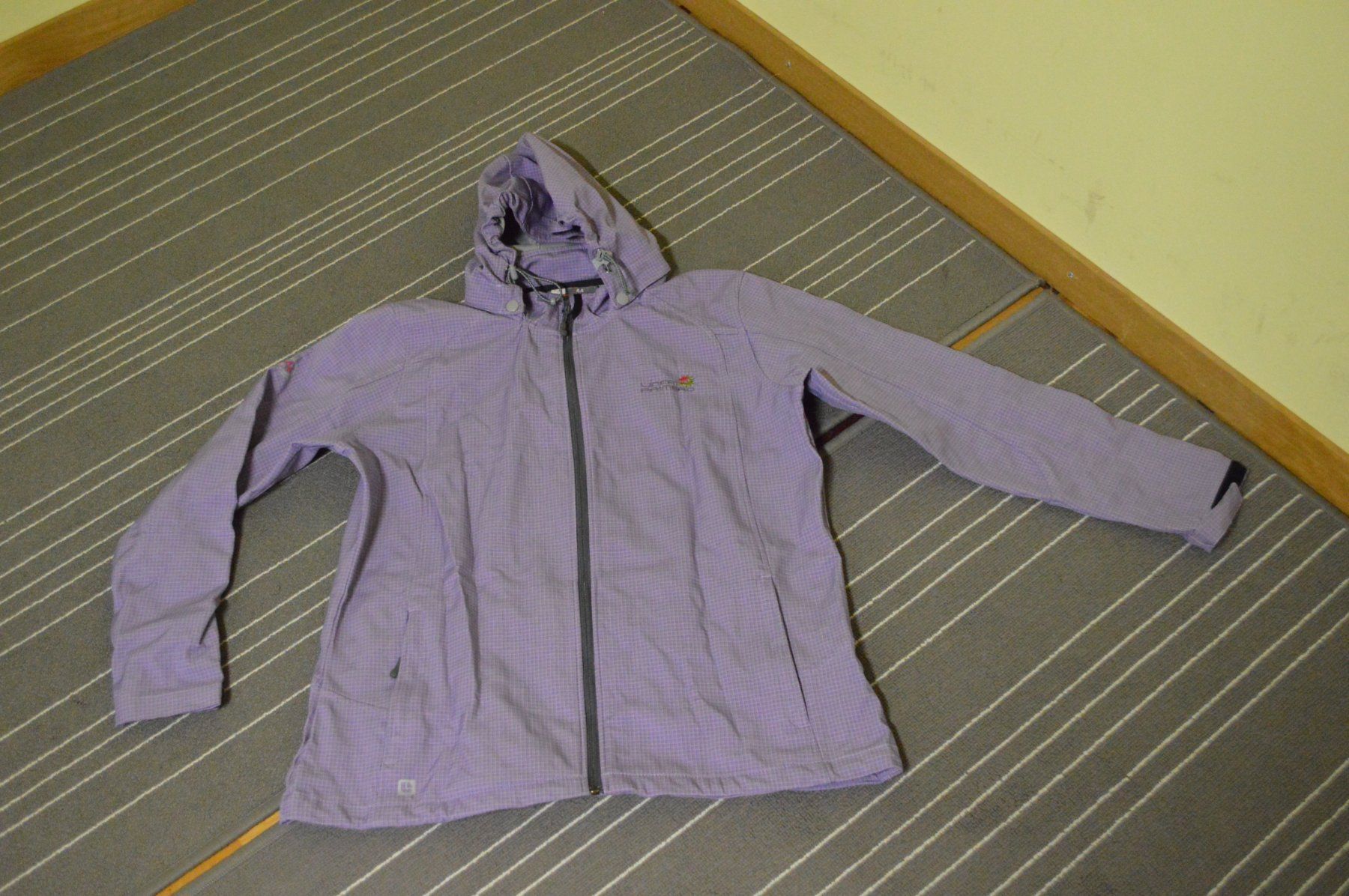 Jacken: Veste Softshell Violette Jacke 44 //Envoi / Versand OK – Gebraucht aus Les Breuleux von malice_13