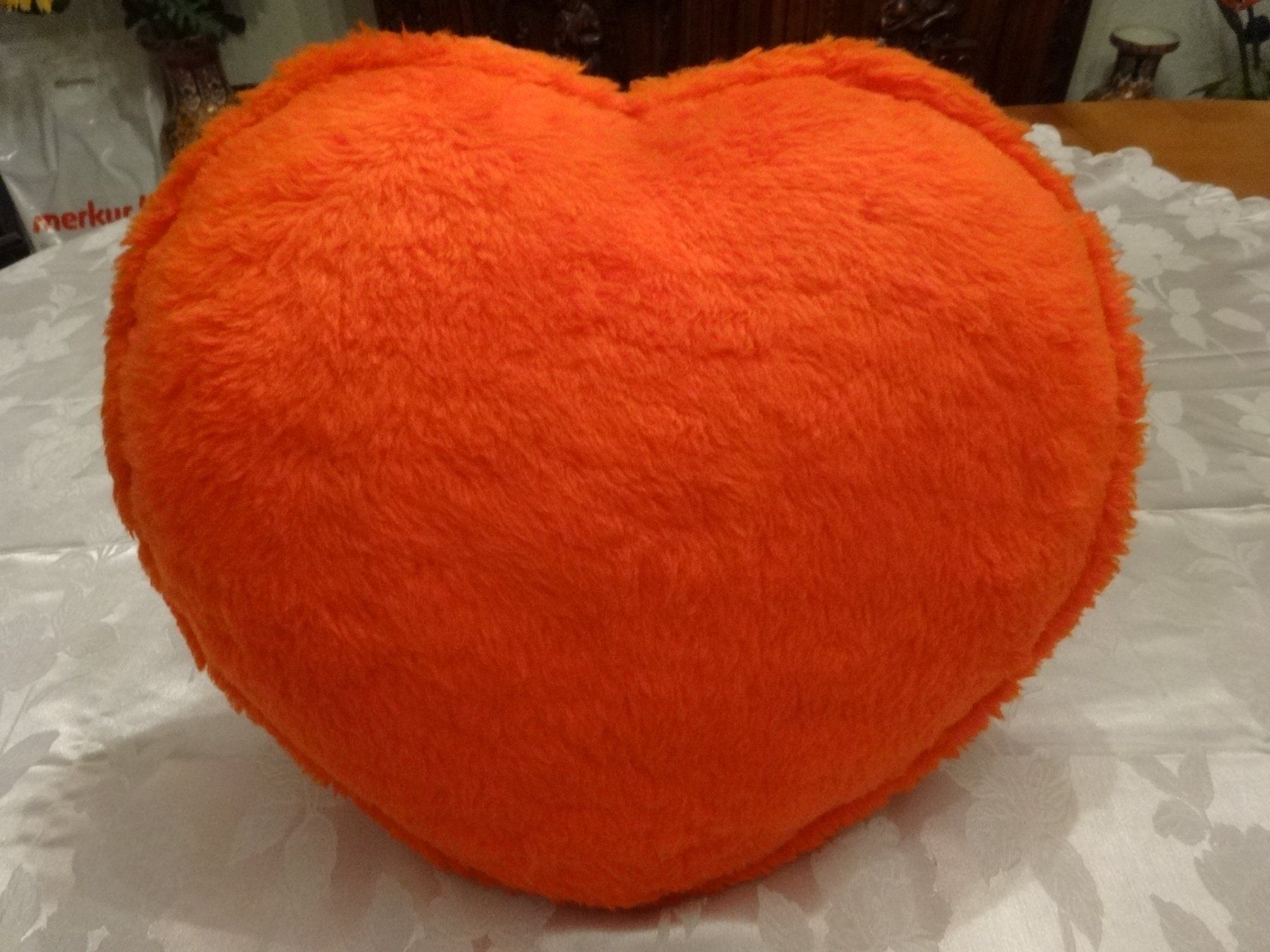 Coussins: Coussin en peluche – Neuf avec emballage d'origine à Biel/Bienne par milamila02 1