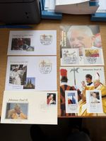 3 FDC und 2 Faltblätter vom Papst