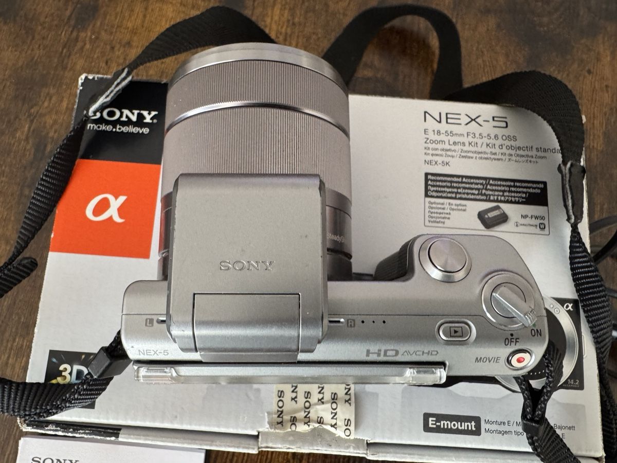 Sony Fotocamera: Sony nex5 Digitalkamera – Usato da Zunzgen venduto da milesdavis76 4
