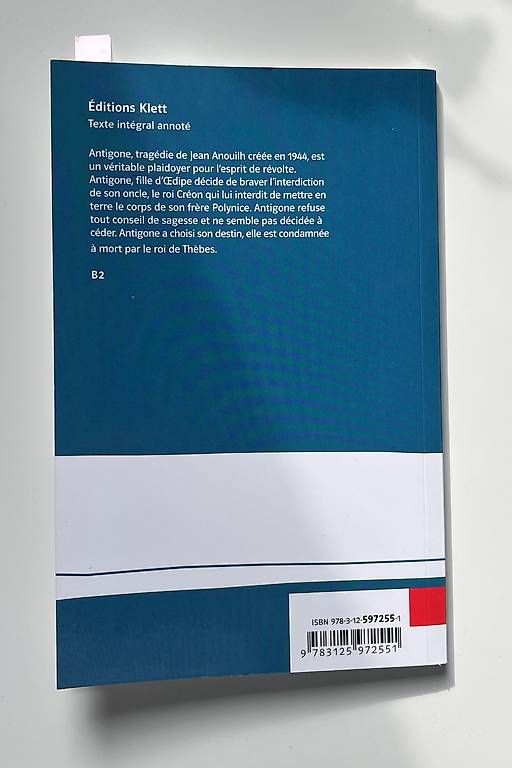 Libri: Antigone Jean Anouilh – Usato da Wettingen venduto da ele_n8lj 3