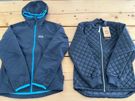 Jack Wolfskin Regenjacke & Neue Thermo- Jacke 140/146