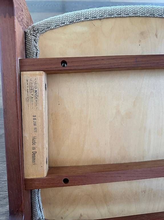Set di tavolo e panche: Mid Century Teak Tisch mit 4 Stühlen – Usato da Zürich venduto da dola12 2