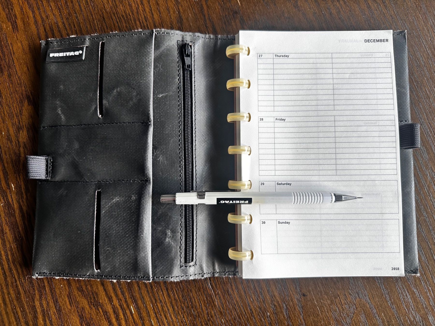 Calendari: FREITAG AGENDA-ORGANIZER SCHWARZ – Usato da Haldenstein venduto da enie123