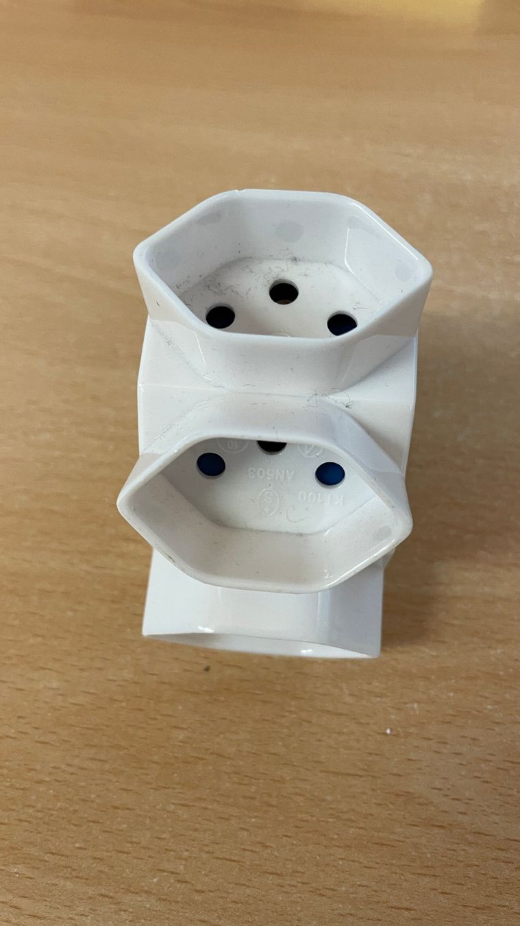 Unità & Adattatore: Steckdosen Adapter / Verteiler, 3-fach – Usato da Glattfelden venduto da cybermaxx