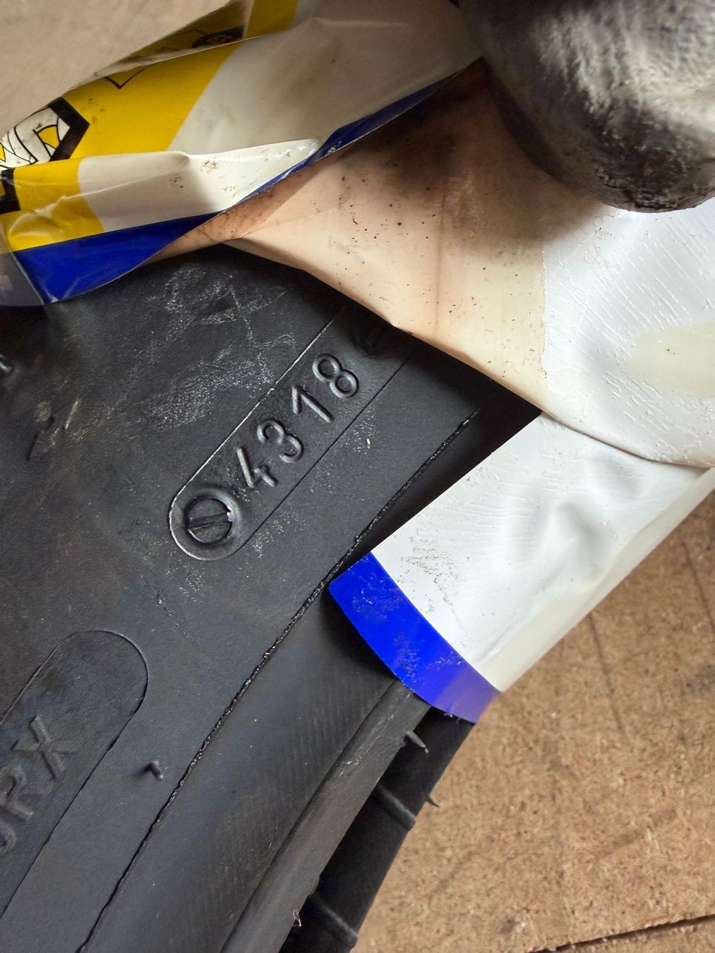 Michelin Pneumatici & Ruote complete: Michelin Tracker 120/90-18 TT 65R DOT4318 – Nuovo (secondo la descrizione) da Otelfingen venduto da ccracing 2