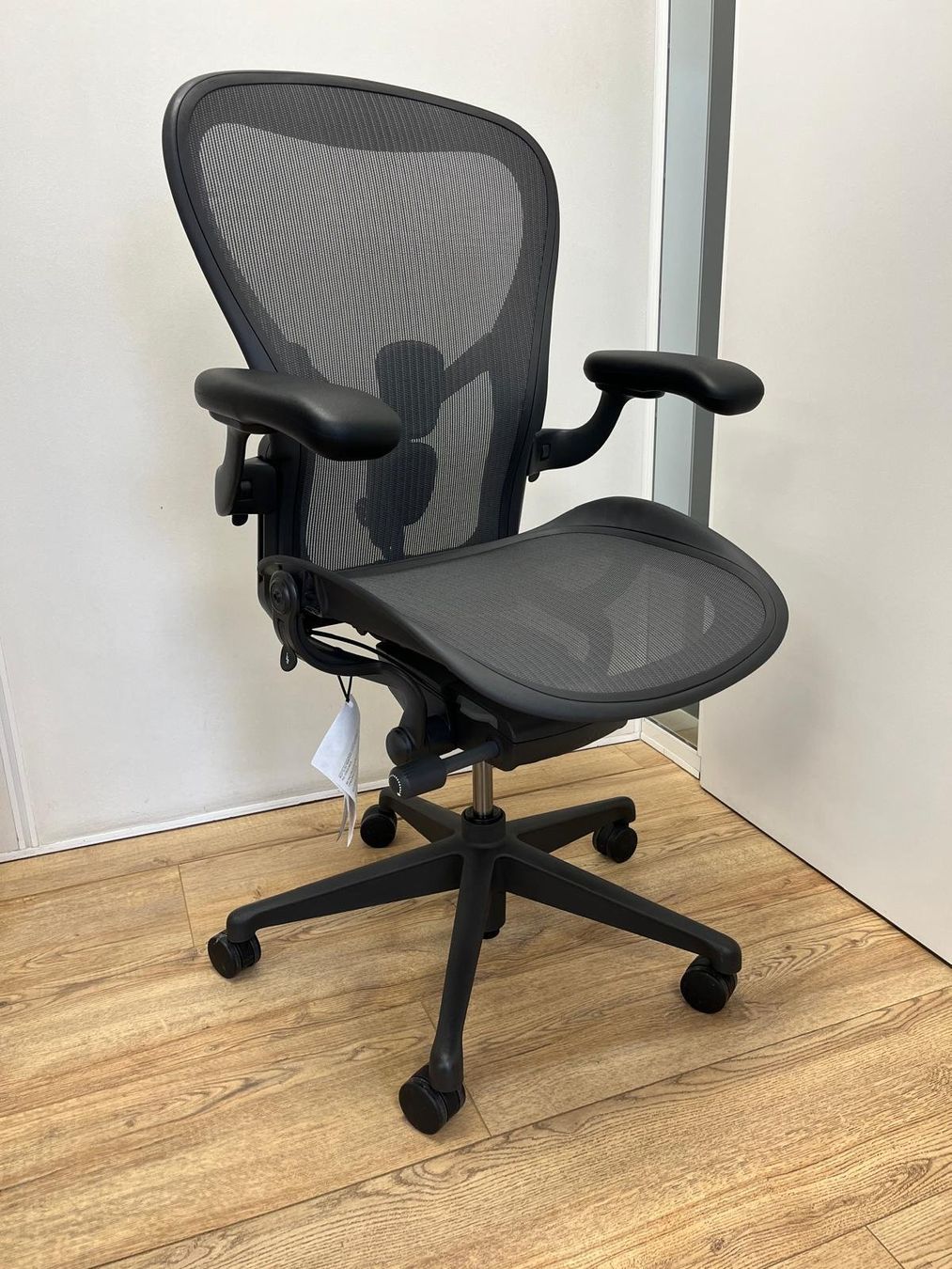 Herman Miller Sedie: Herman Miller Aeron Remastered Full Option Größe C – Usato da Purmerend venduto da Offeco 4