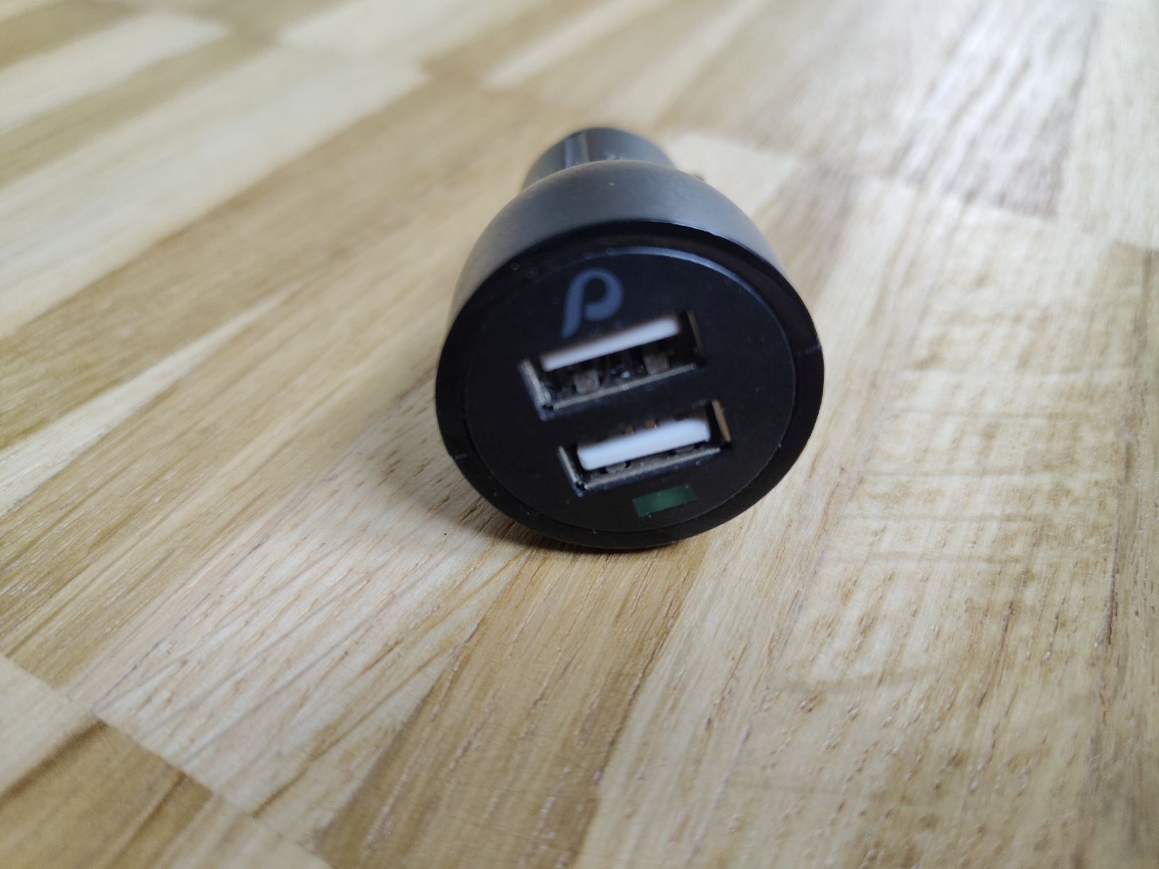 Caricabatterie: Cellularline USB-Adapter für Auto, 2-Port – Usato da Zürich venduto da Almohammed 3