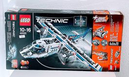 Lego Technik Frachtflugzeug 42025