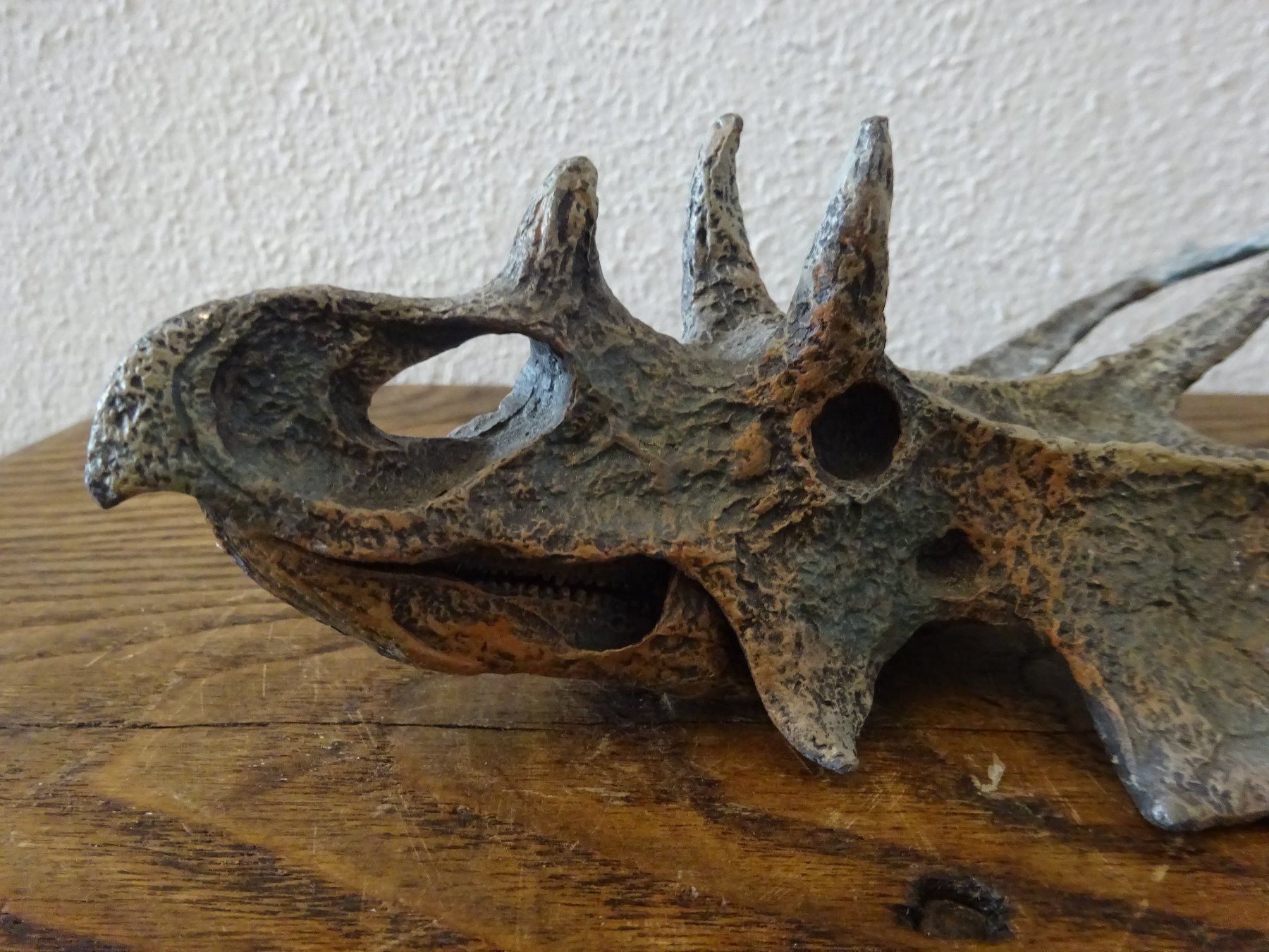 Fossili: Skulptur Saurier Schädel / Drachen – Usato da Esslingen venduto da eintagammeer 3