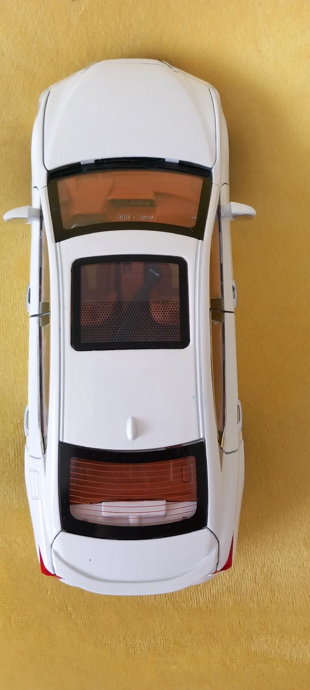 Lexus Modellini d'auto: Lexus Modelauto 1/25 – Nuovo (secondo la descrizione) da Balsthal venduto da Marica75 4