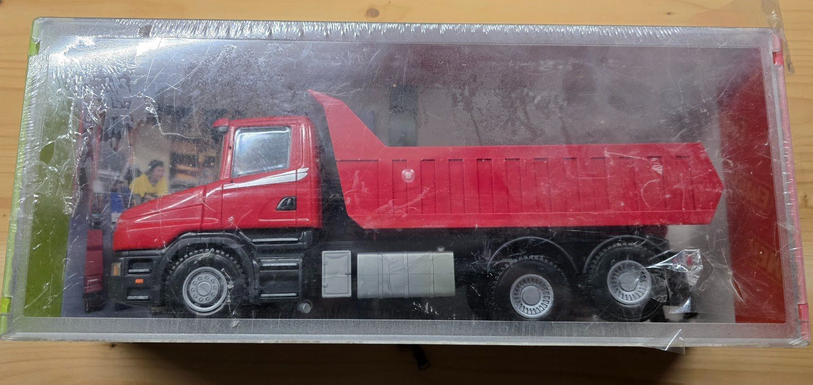 Scania Kit di modellismo & Modellini statici: Scania 1/25 EMEK – Nuovo e nell'imballaggio originale da la cibourg venduto da t-m-a