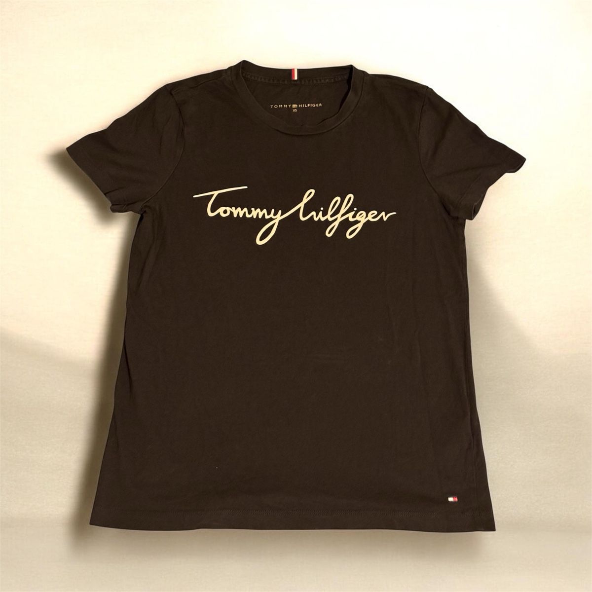 Tommy Hilfiger T-shirt: T-Shirt Tommy Hilfiger – Nuovo (secondo la descrizione) da Châtel-St-Denis venduto da Montclair_Swiss 4