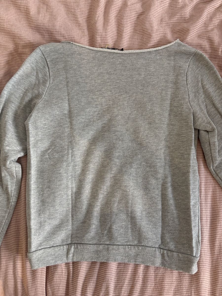 Pullover & Sweatshirts: Pullover Grau – Gebraucht aus Minusio von giiaadaaa 2
