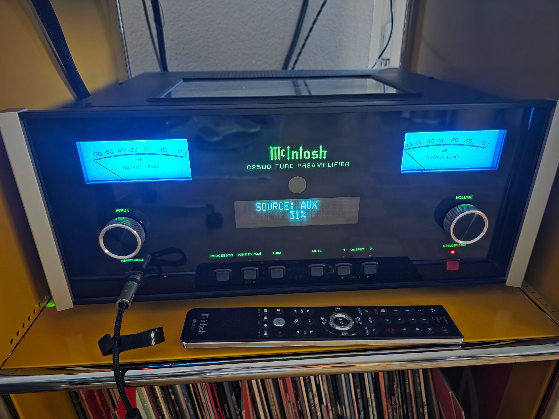 McIntosh Amplificatori: McIntosh C2500 Vorverstärker – Usato da Bern venduto da Poobah