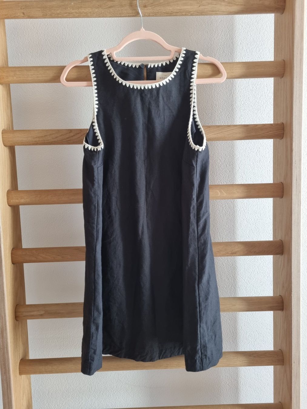 Sezane Kleider: Kleid SEZANE schwarz Grösse 38 – Gebraucht aus Zürich von zimmi_o
