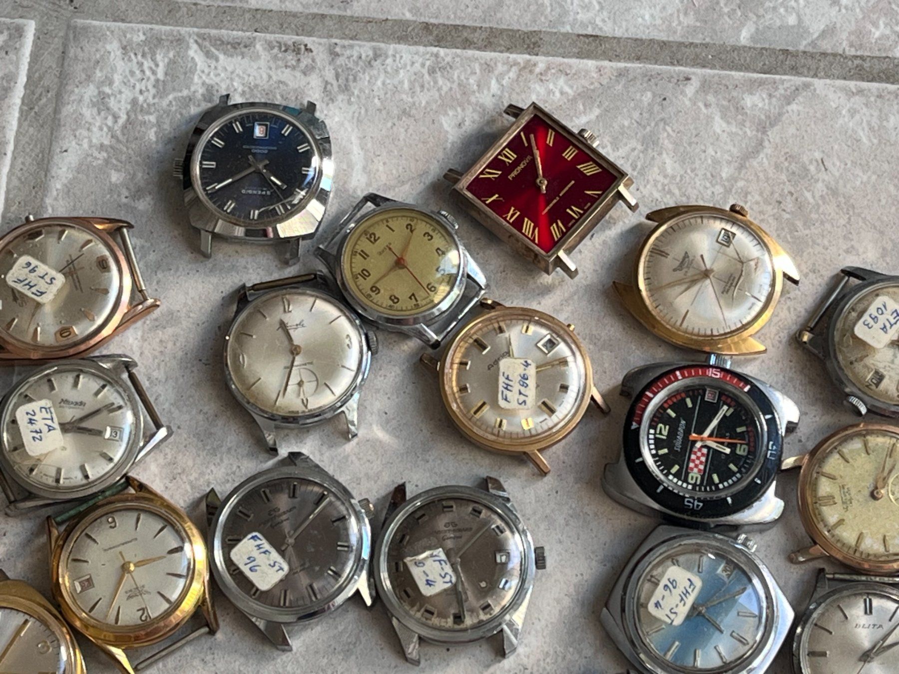 Uhren: Lot Armbanduhren Vintage – Defekt aus Worblaufen von chronyves 7