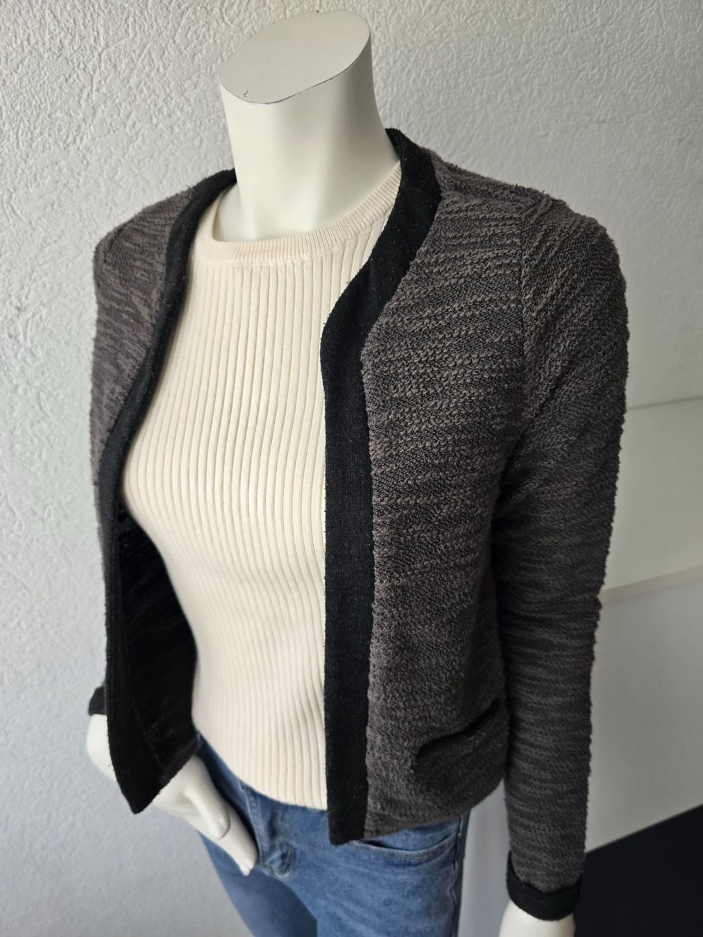 Vero Moda Giacche: Blaser léger Vero Moda T-S – Nuovo (secondo la descrizione) da Les Verrières venduto da kitel79 2