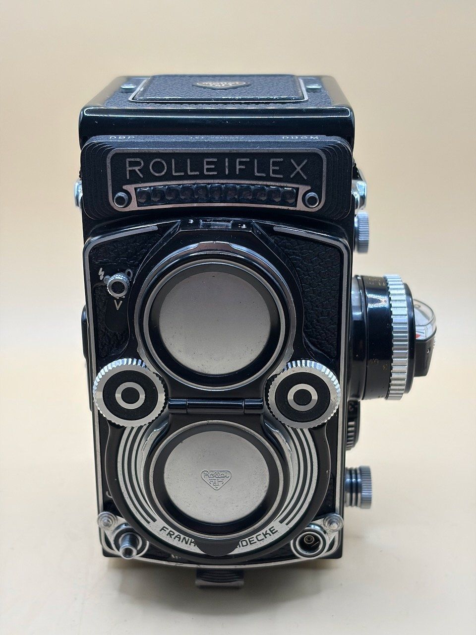 Rollei Fotocamera: Rolleiflex 3.5F Planar 75mm, Messer OK, Ledertasche – Usato da Biel/Bienne venduto da kiouk