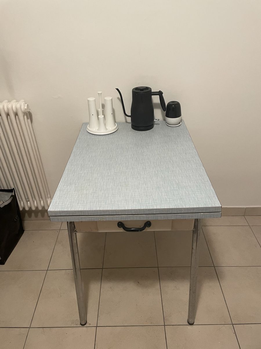 Tavoli: Table en Formica vintage avec rallonges – Usato da Les Acacias venduto da sab_8d6f
