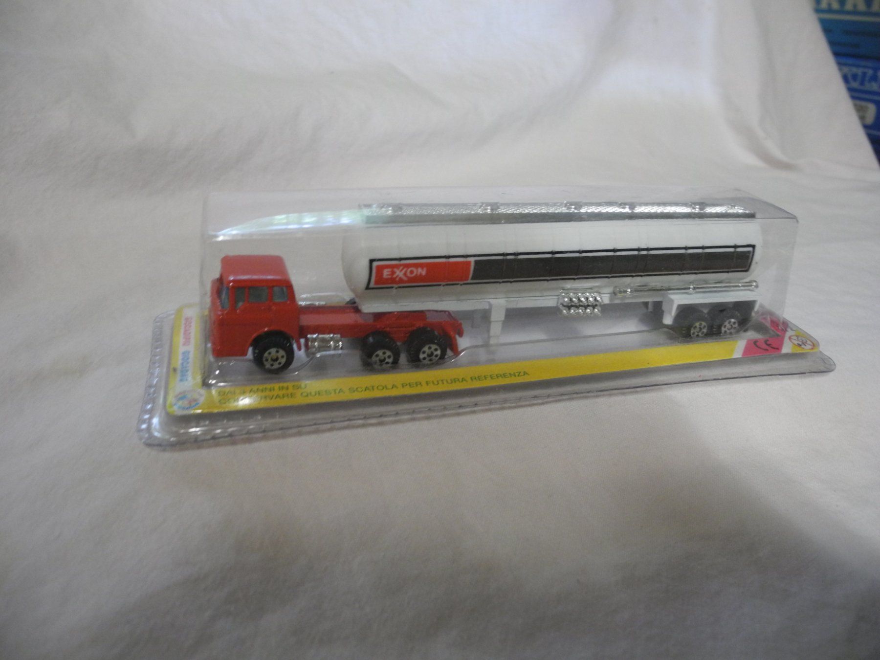 Modellautos: YATMING  EXXON  TANKER   MIB – Neu und originalverpackt aus Gurtnellen von Murmeli99