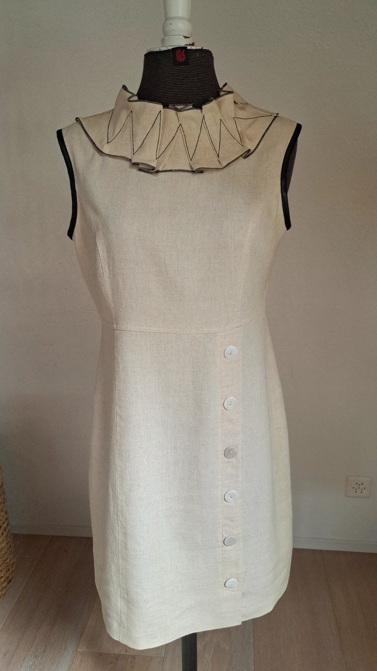 Kleider: Leinen Sommerkleid – Gebraucht aus Reutigen von IrisFashion